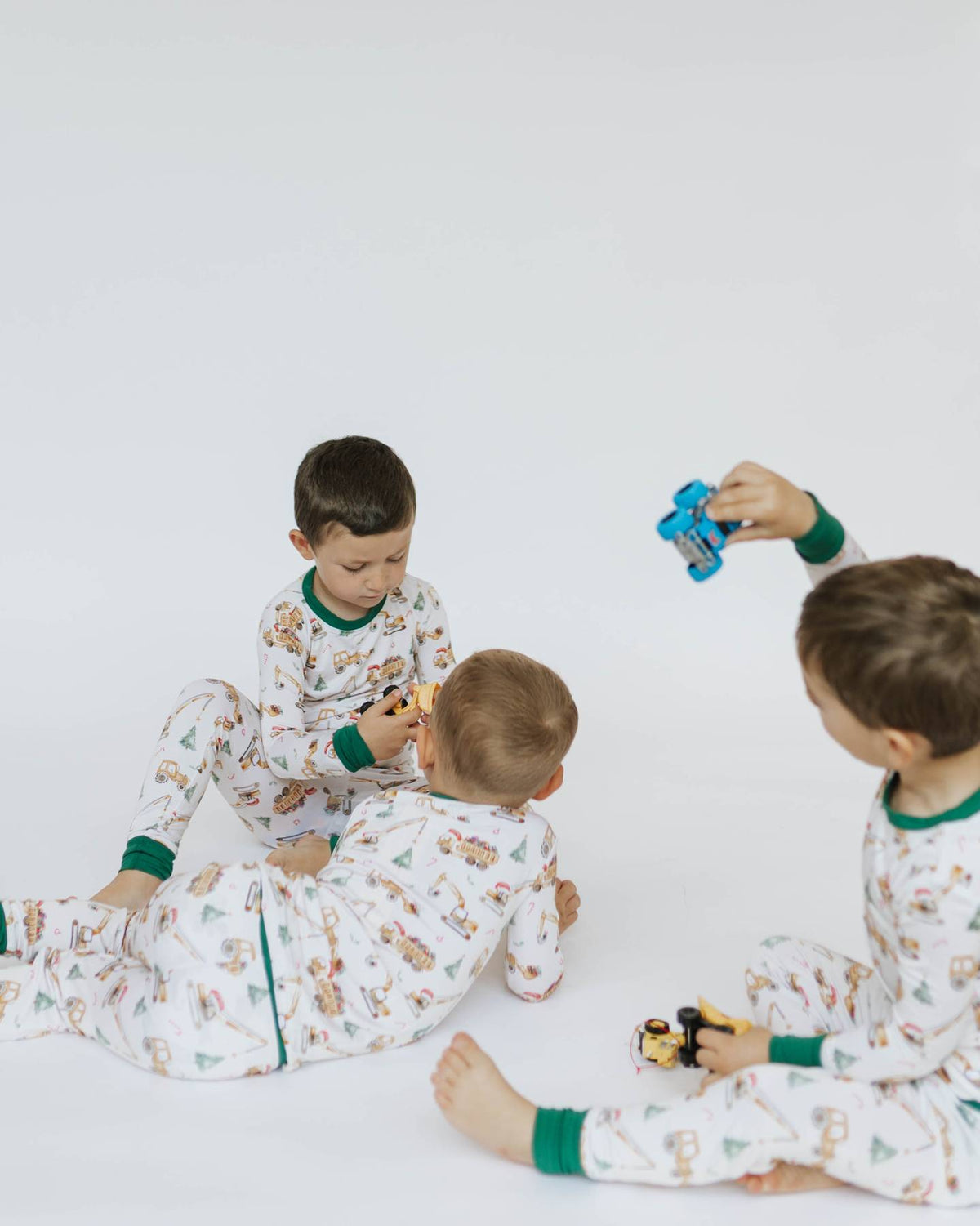 Diggin for Gifts Pajama Set